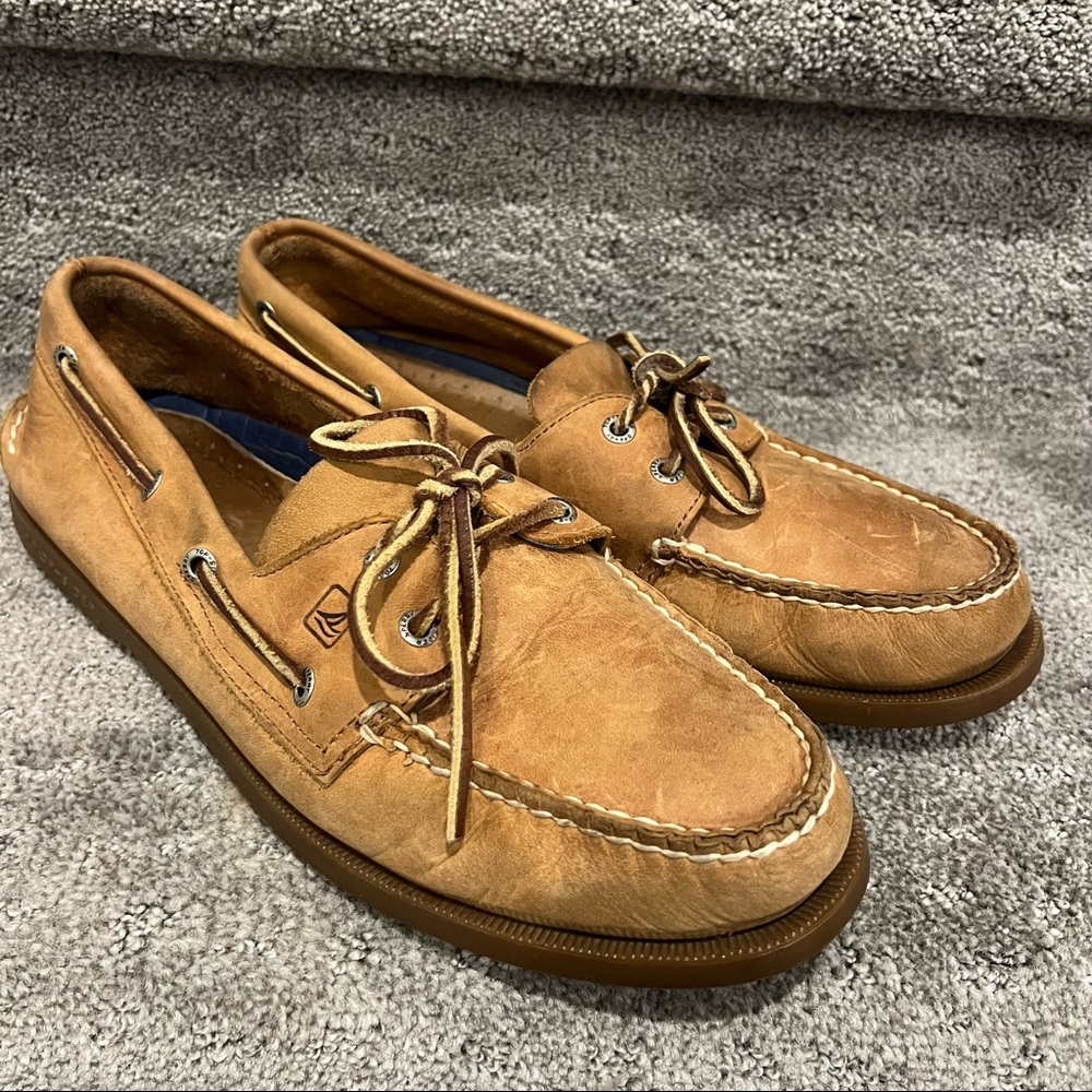 Sperry boat shoes